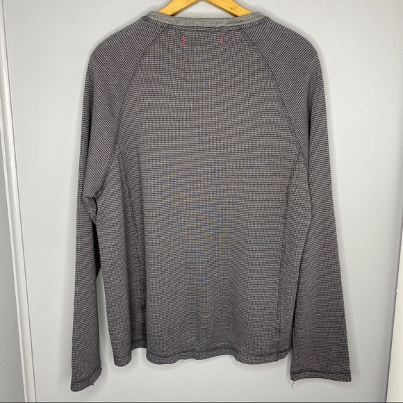 TOMMY BAHAMA Gray Waffle Knit Thermal Long Sleeve - Picture 5 of 5